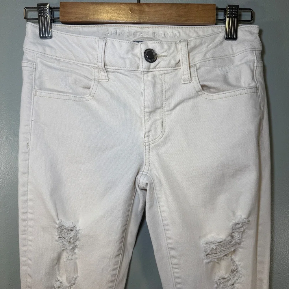 American Eagle Super Stretch White Distressed Skinny Jeggings Size 2‎ Regular